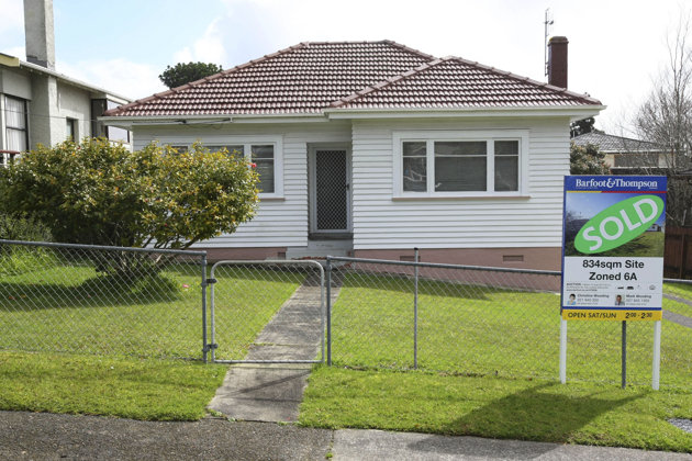 Featured image for “Too high housing prices?  It ain’t only in Canada”